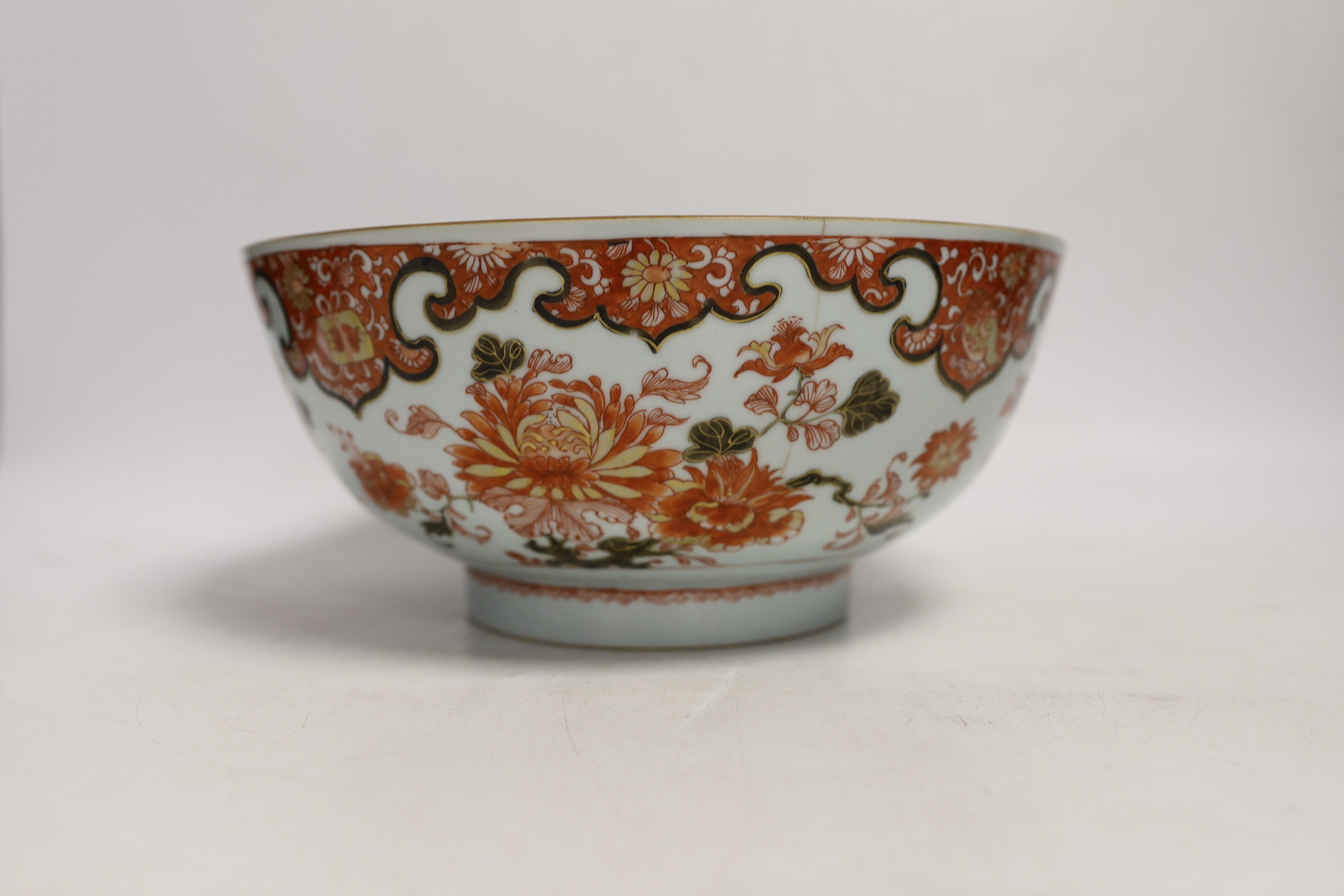 An 18th/19th century Chinese bowl and five plates, bowl 10cm high